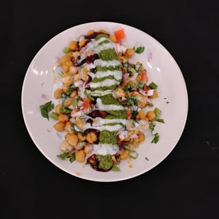 Aloo Tikki Chana Chaat